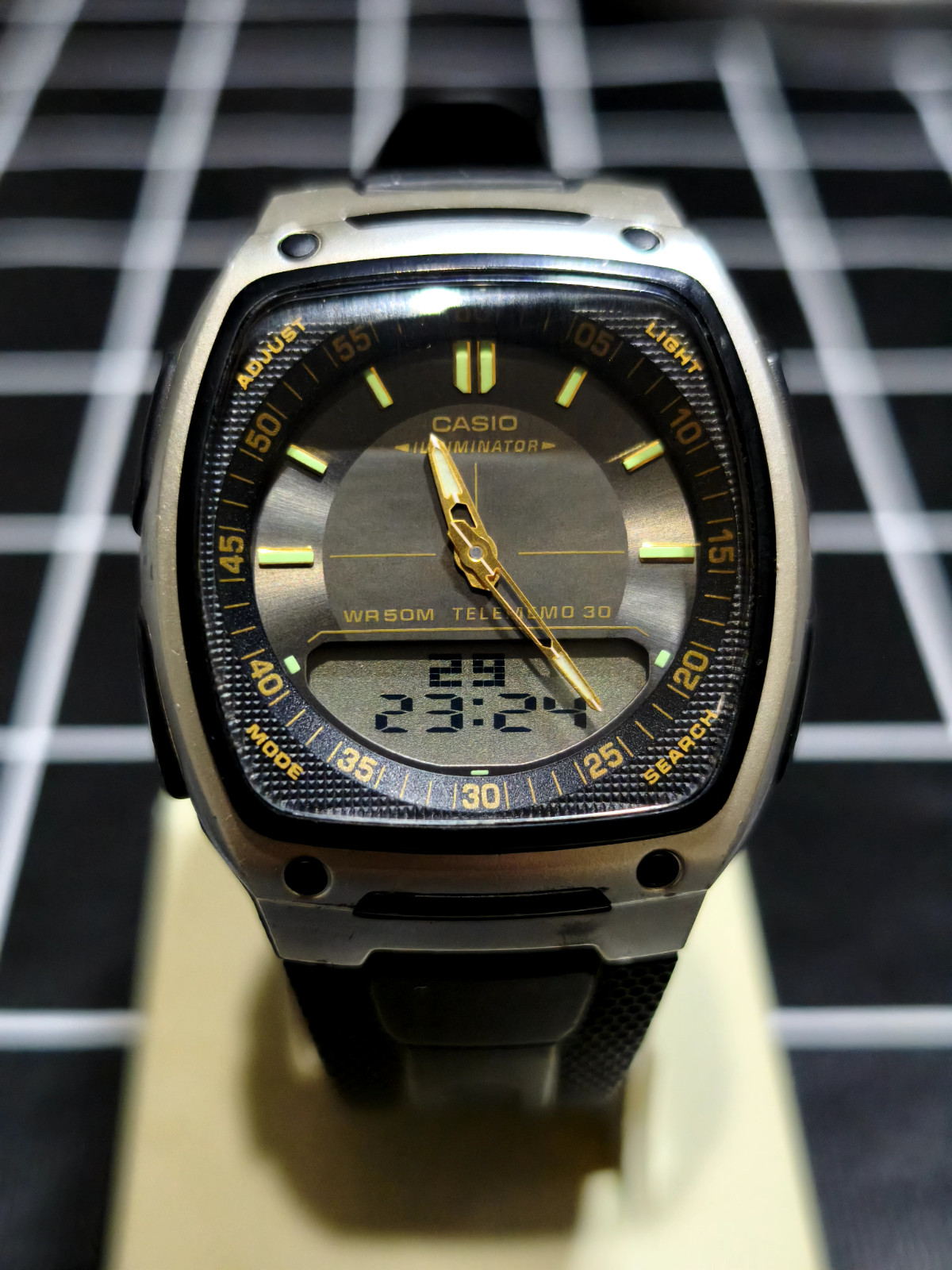Casio AW-81 Telememo 30 World Time Men’s Watch Ana-Digi 10 Year Battery W/Box