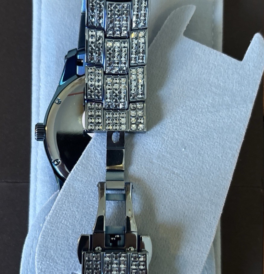 Bust Down RESERVE JET SETTER GMT AQUA 46mm – 1065 Crystals – 23 VS Lab Diamonds