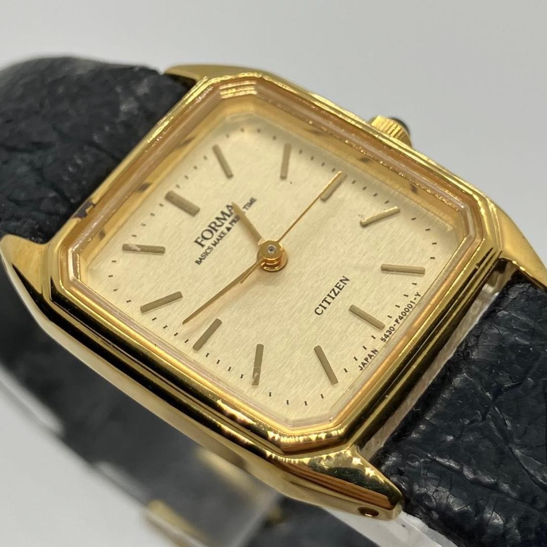 Excellent condition, fully functional FORMA women’s watch, gold, square, qua