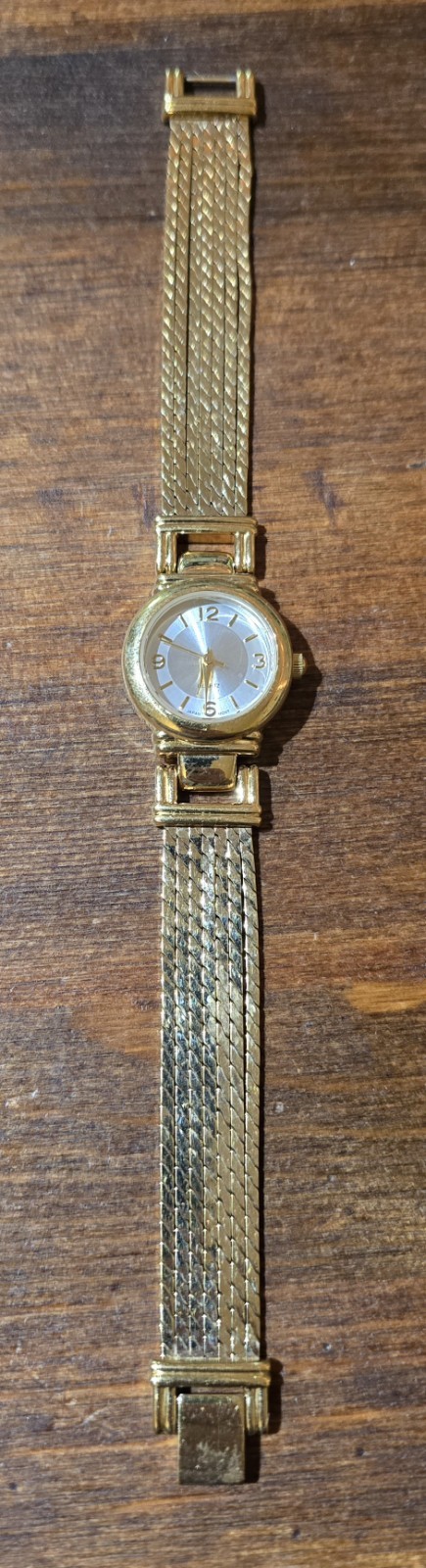 AVON Gold Women’s Watch 6 Strand Braclet Band SR626SW F63575-71P