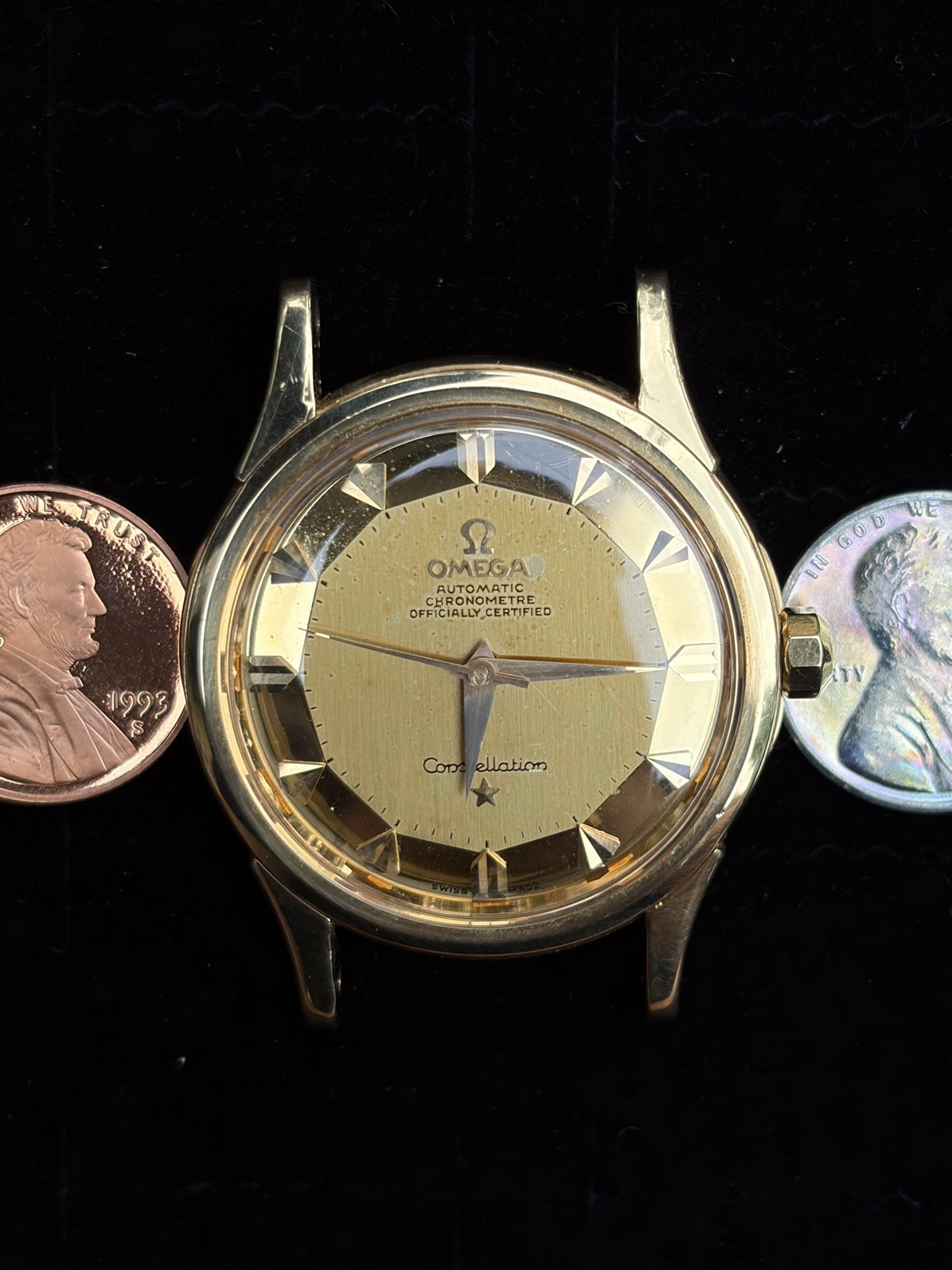 OMEGA Constellation 18K Solid Gold Pie Pan 34mm Ref. 2852-53 SC Box & Receipt