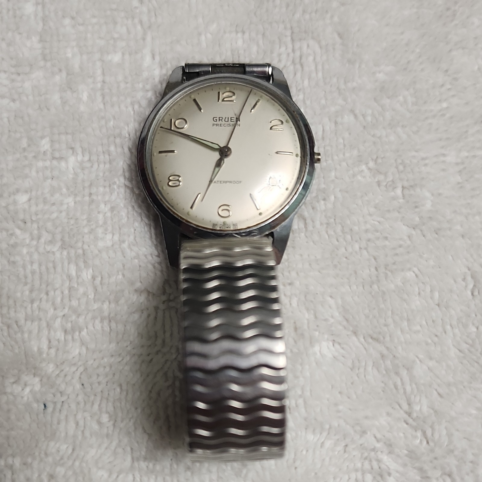 Vintage Gruen Precision Waterproof Wristwatch Parts/Repair No Crown Runs