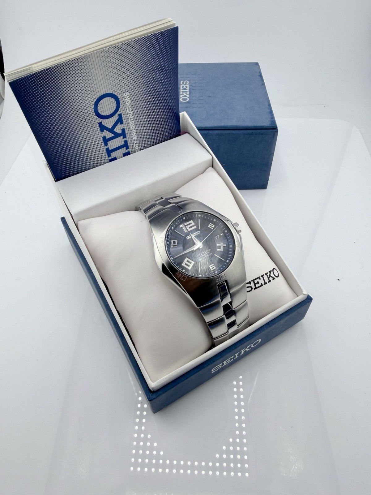 Vintage Seiko Arctura Kinetic Blue Faced Men’s Watch 5J32-0AP0 (new Capacitor)