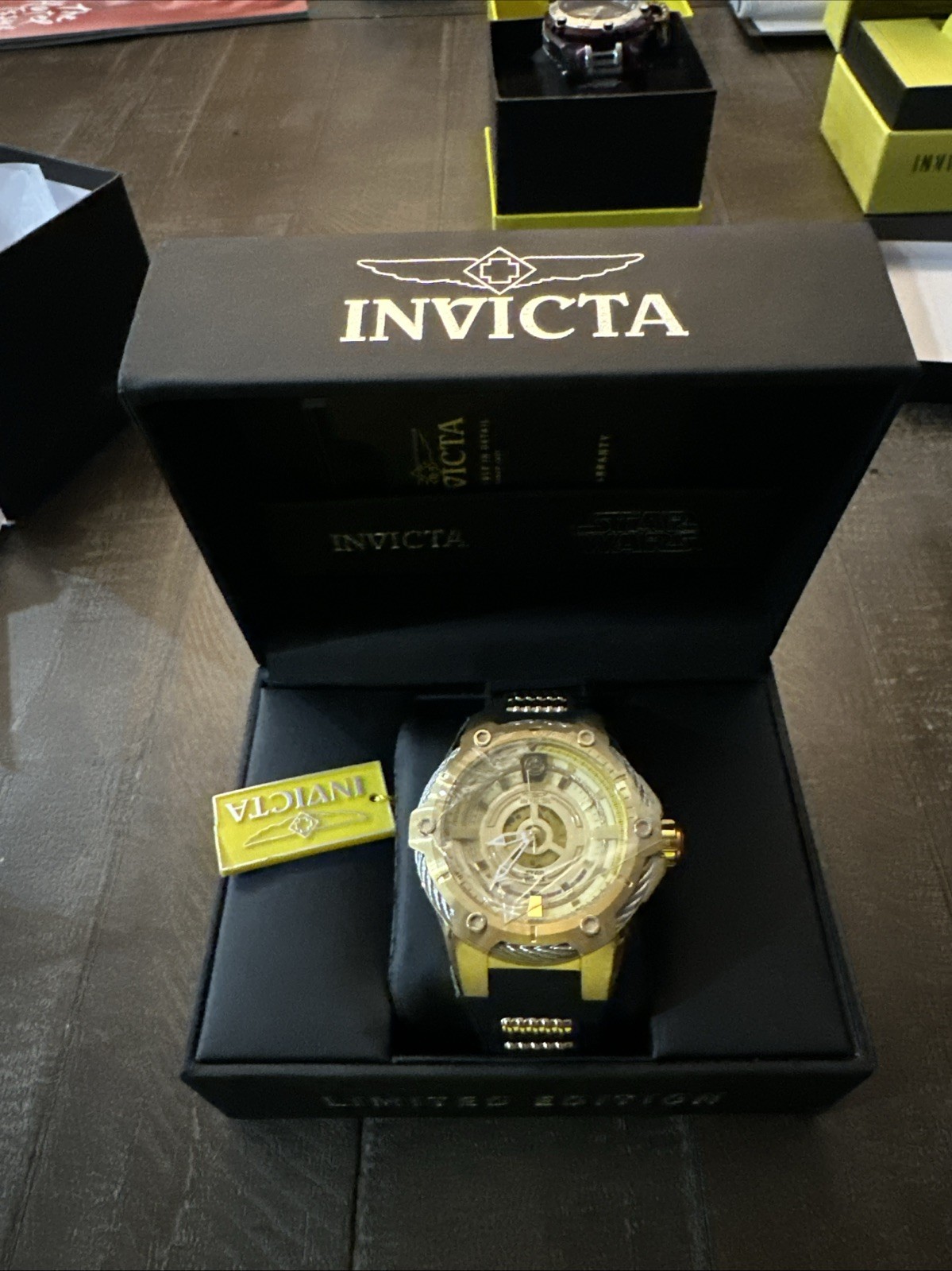 Invicta Men’s Star Wars C3PO Model 26163