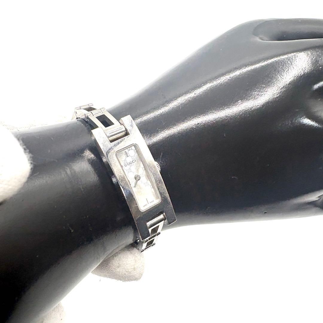 GUCCI 3900L Silver GG Dial Bangle Quartz Watch Used