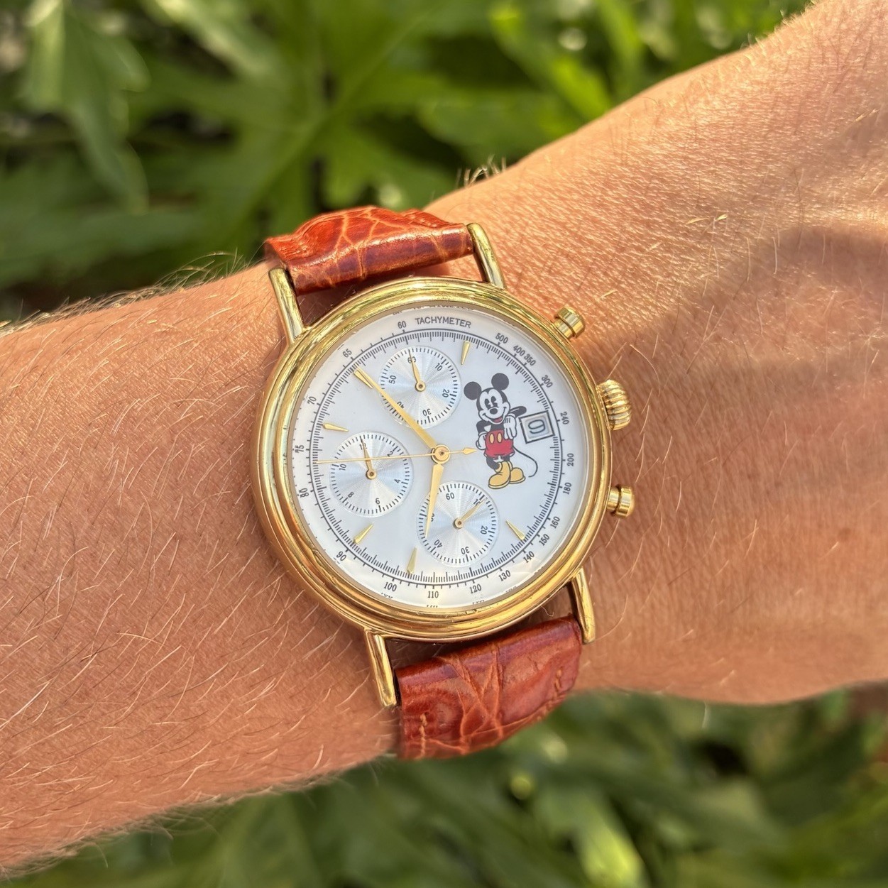 SUPER COOL Disney Mickey Mouse Chronograph Men’s Watch READ Description
