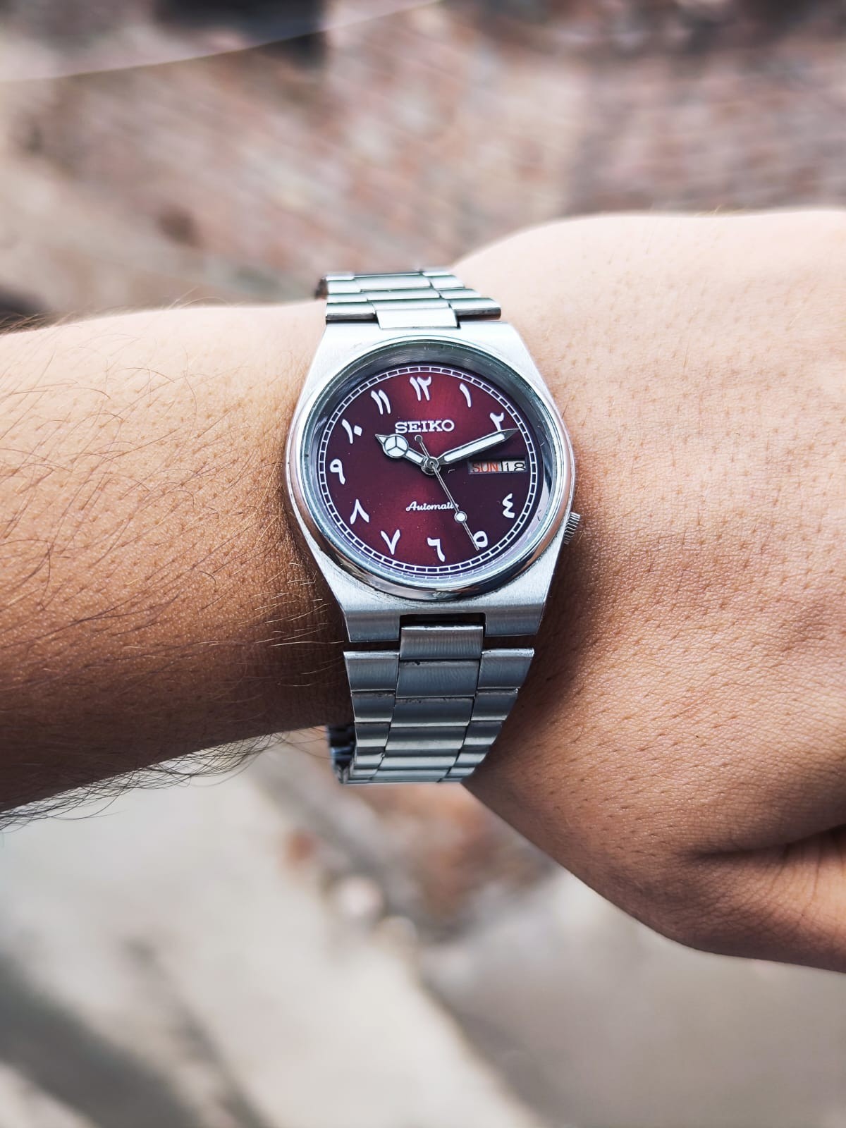Seiko Automatic 7009-3171 Red Arabic Dail Vintage Men’s Watch Rare