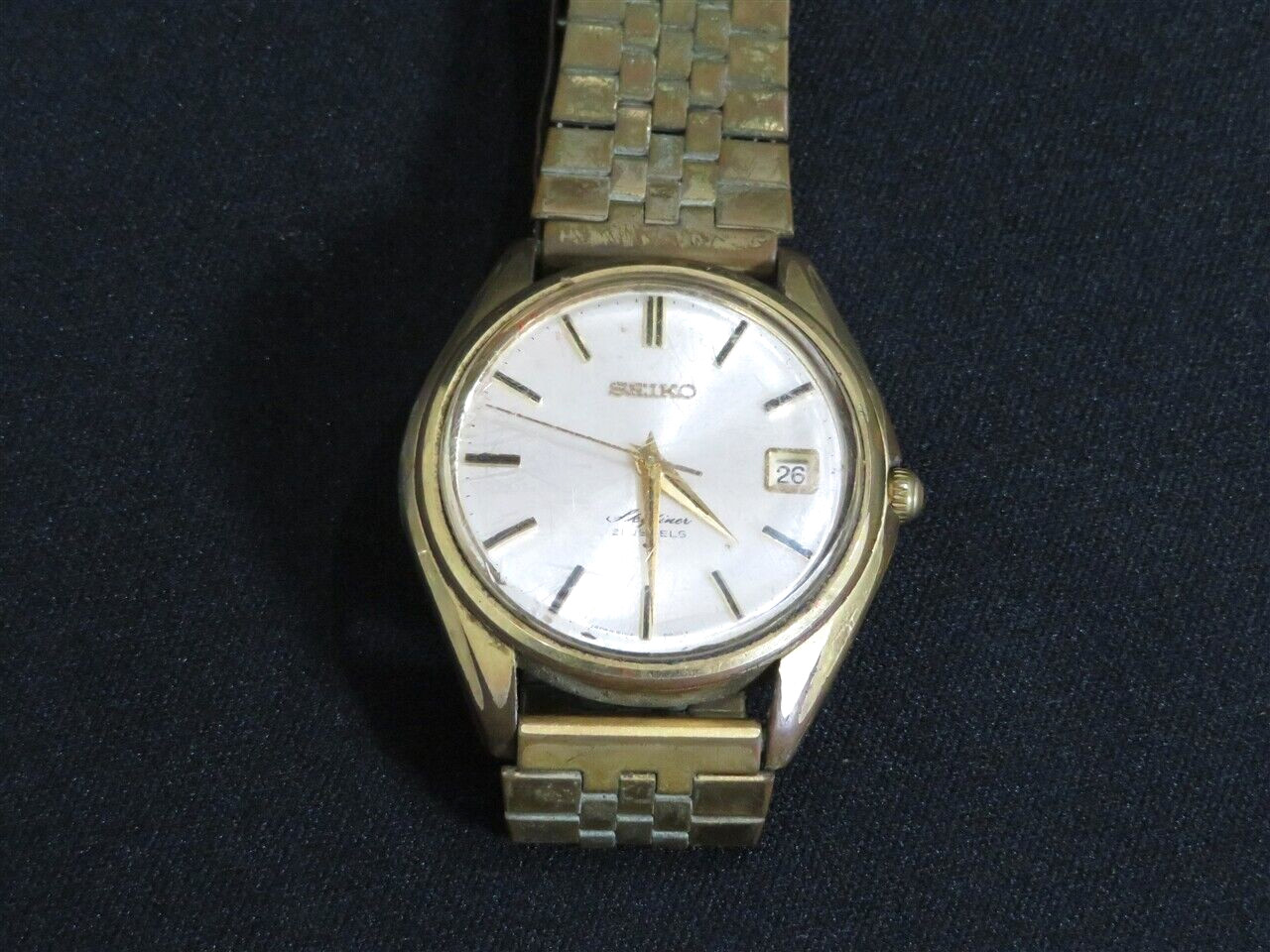 VINTAGE SEIKO SKYLINER 21J 6102-8000 Hand-winding Watch Made in Japan 1