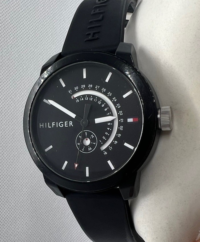 🌑🌑Luxury Unique Tommy Hilfiger Denim Fully Black Men’s Watch Day/Date🌑🌑