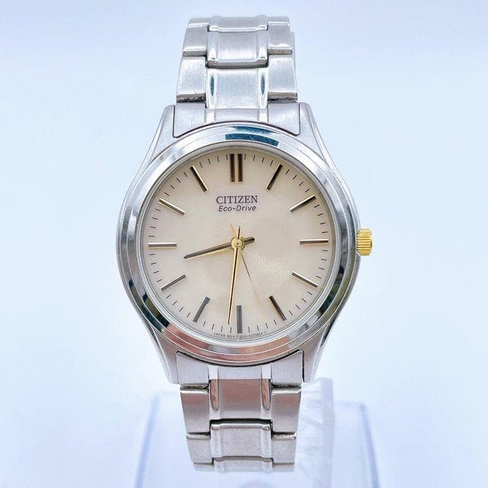 Working condition Citizen wristwatch, ivory dial, Eco-Drive quartz, stainl【USED】