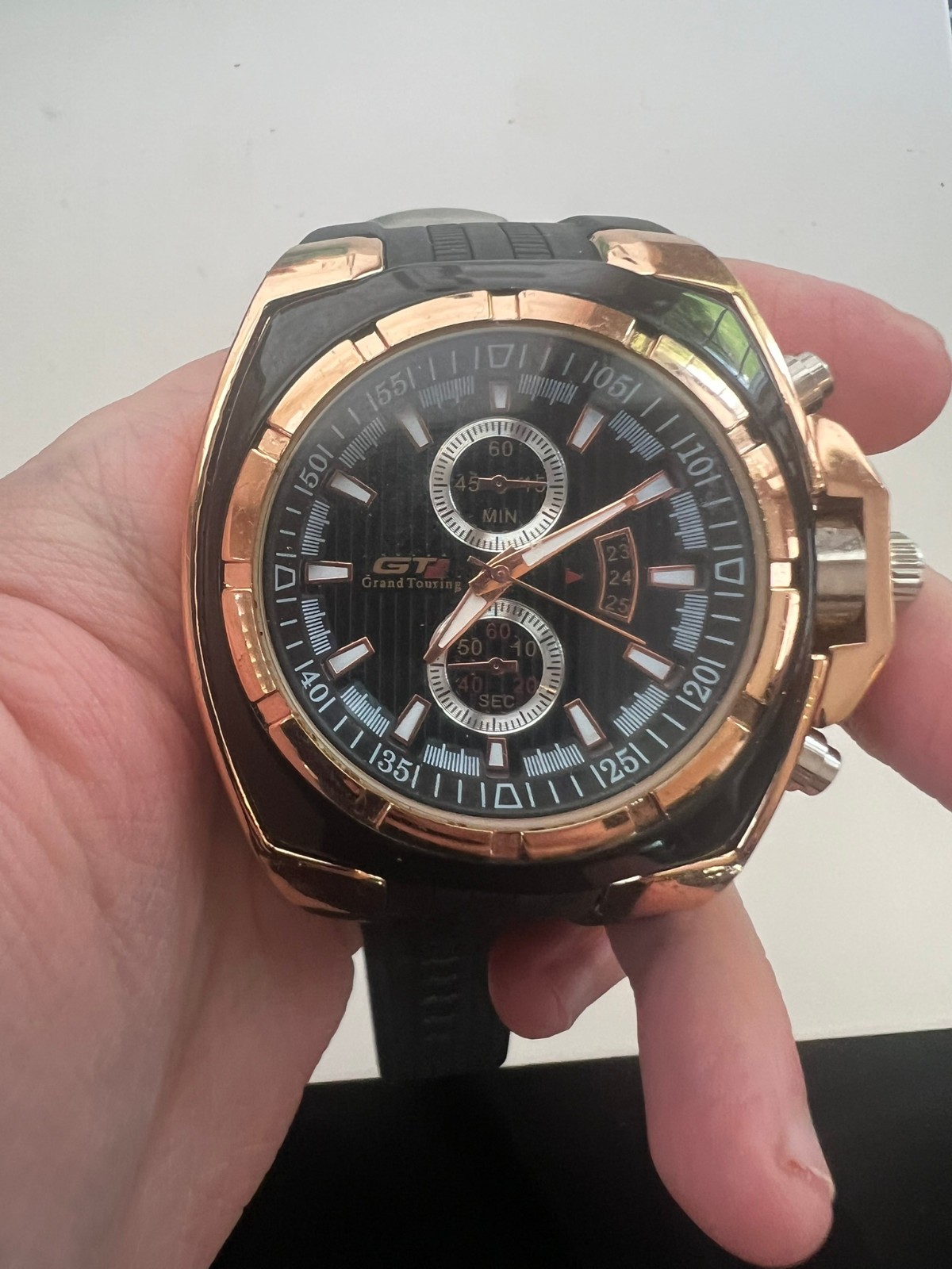 V 6 SUPER SPEED MEN QUARTZ WATCHES 46,8 MM , With Band Grand Touring