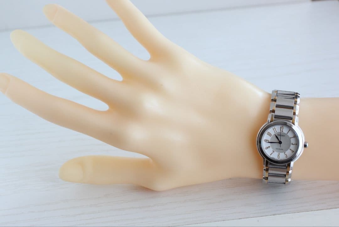 Working condition SEIKO EXCELINE wristwatch 1F21-OABO