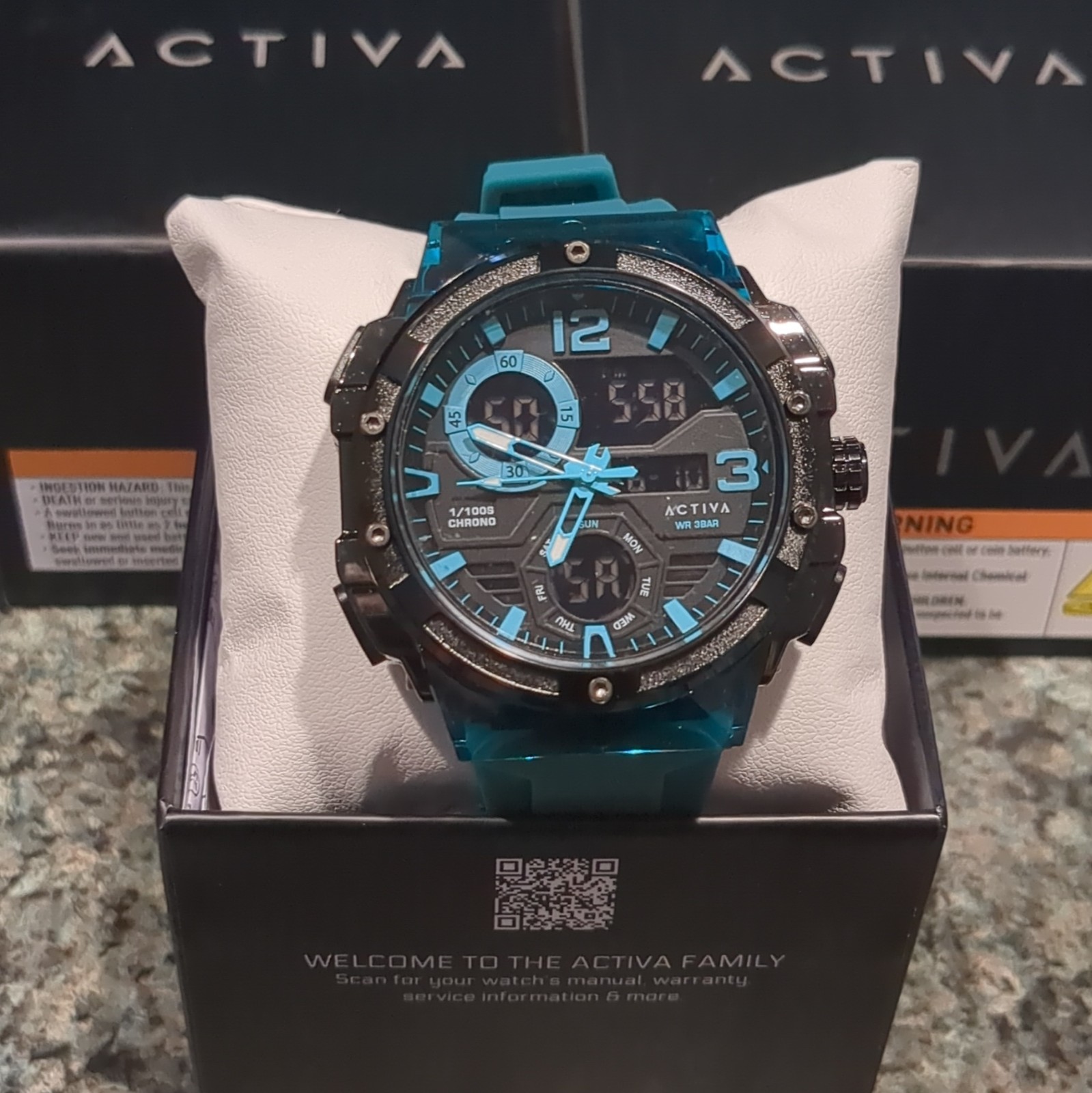 ACW8118-004 Activa x Invicta 51mm 50m Mercedes Green. New In Box Never Used New