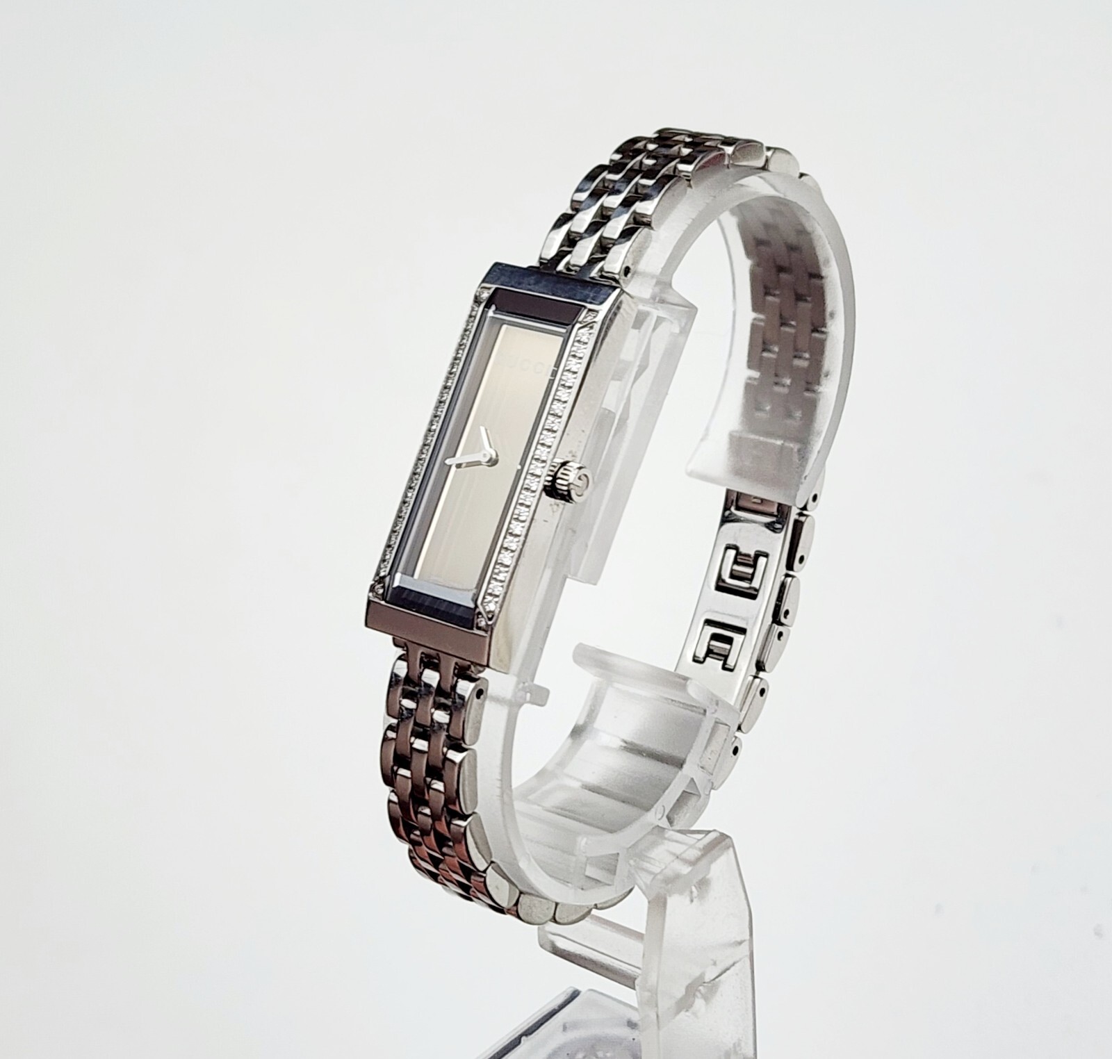 Women’s SWISS Watch GUCCI 127.5. Diamonds Bezel. Mirror Dial. In BOX