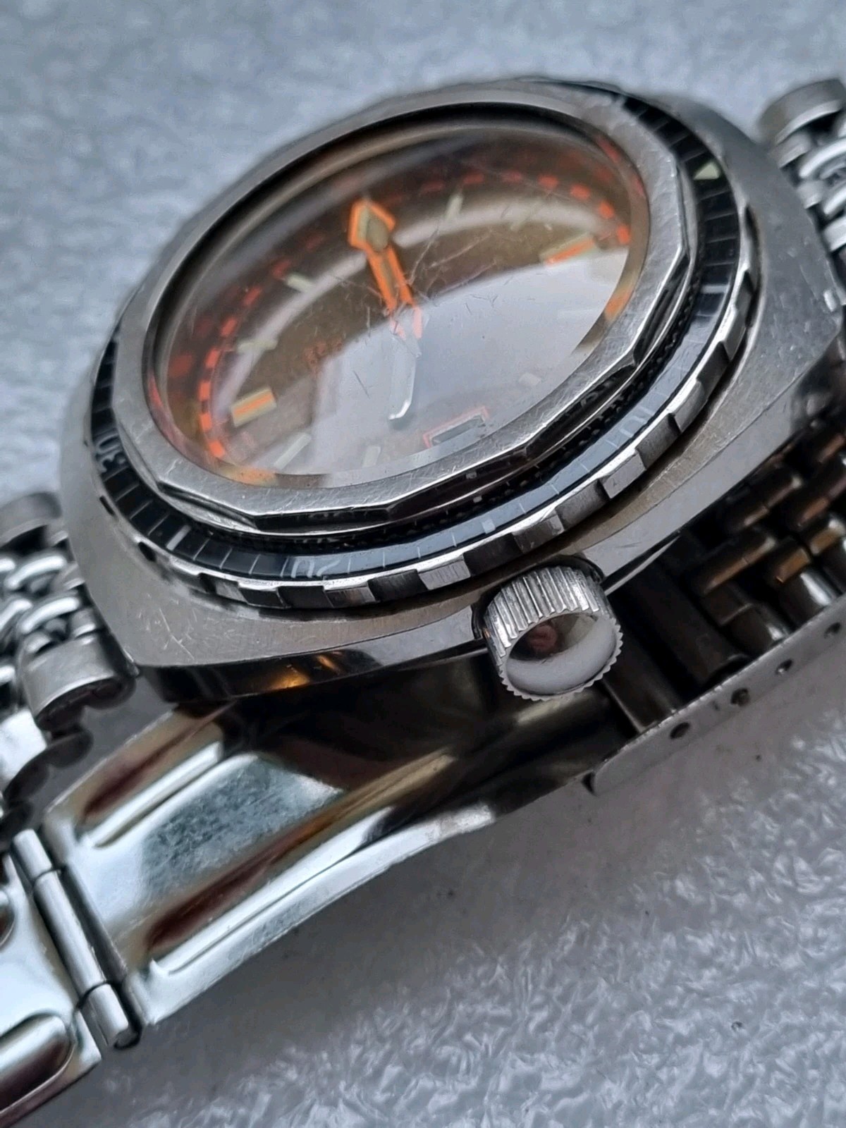 Rare Roundex Sub 30 Atm Automatic-date Bakelite Vintage Watch Swiss Big Casse