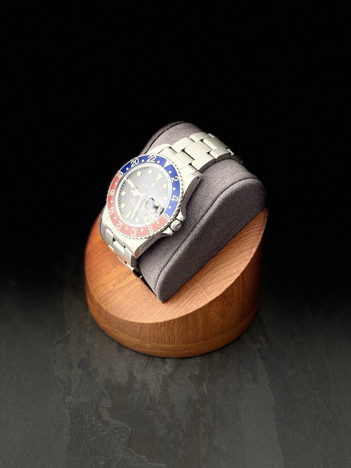Rolex GMT-Master 1675 Silver Oyster Bracelet with Blue and Red Bezel