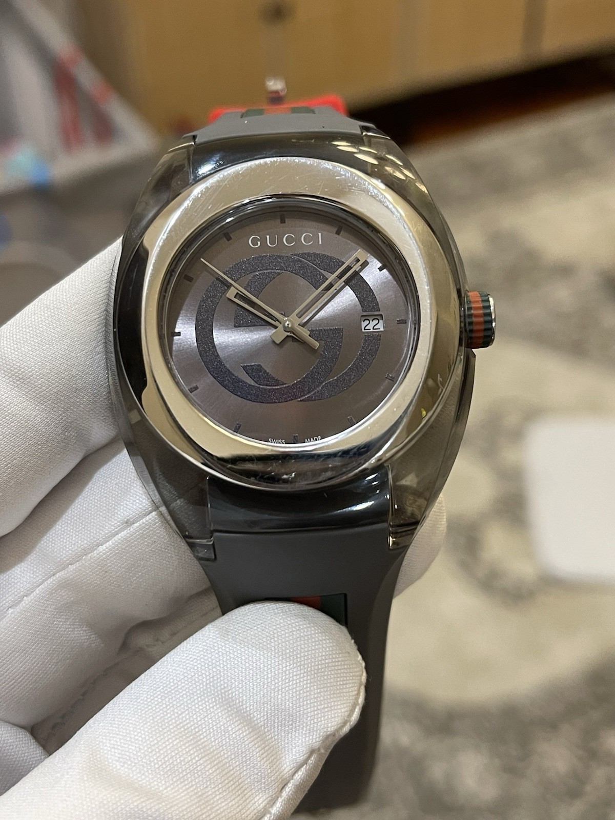 Gucci Sync Quartz Gray Dial Gray Rubber Strap Watch For Men XXL 44mm YA137301