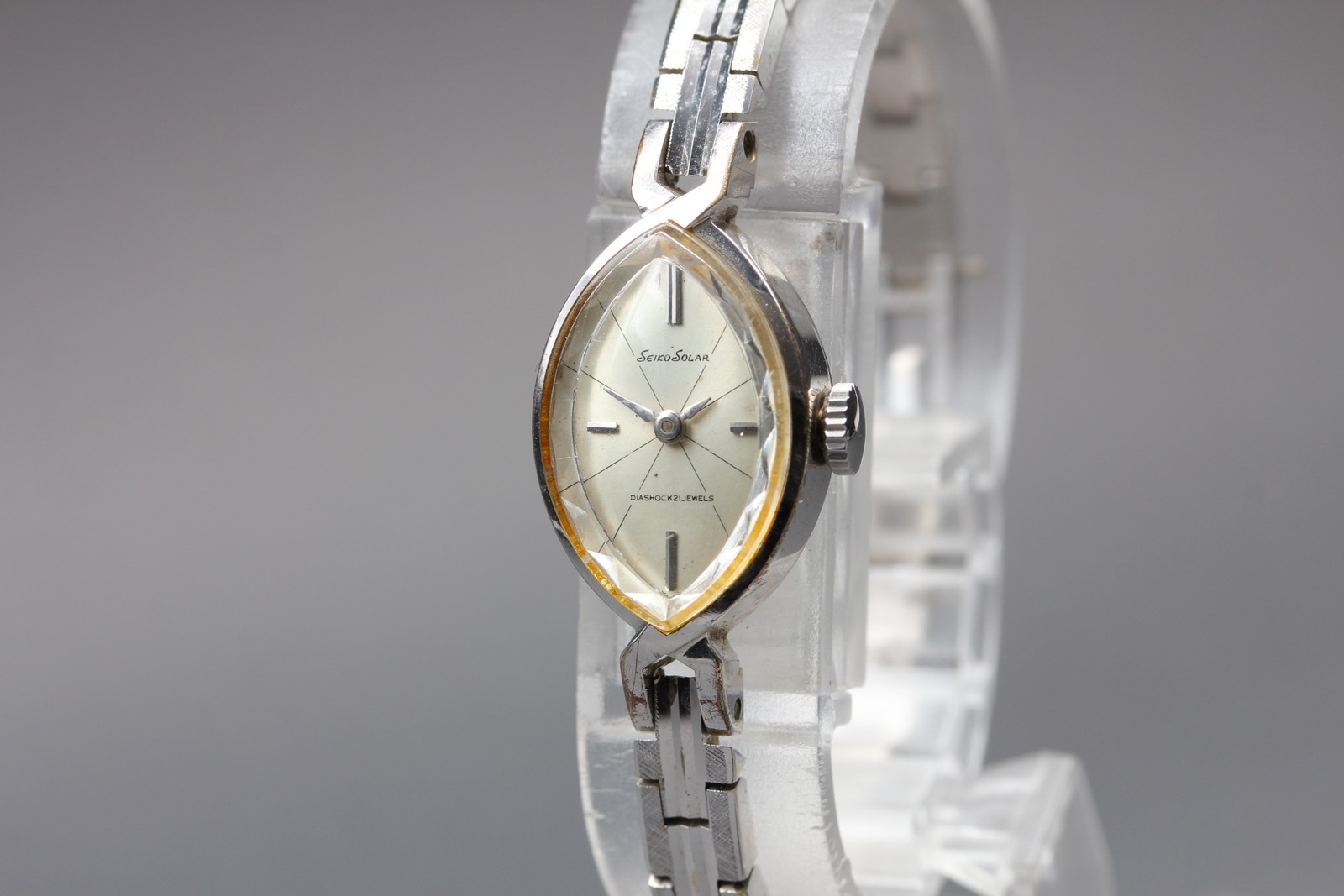 Vtg. [N MINT] SEIKO SOLAR 10-7000 Bracelet 15.5mm Manual Ladies Watch JAPAN