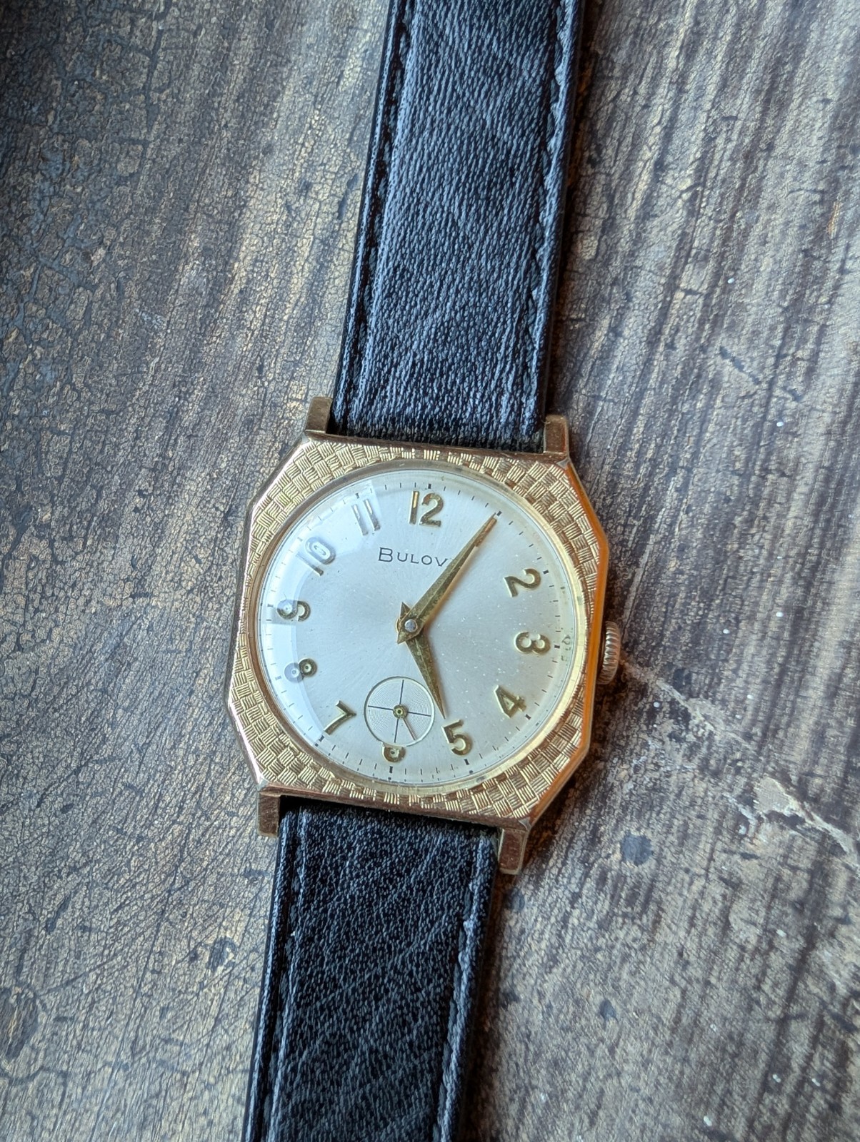 Bulova Banker 1967 Manual Wind Very Rare Crosshatch Case 10k RGP Running Swiss