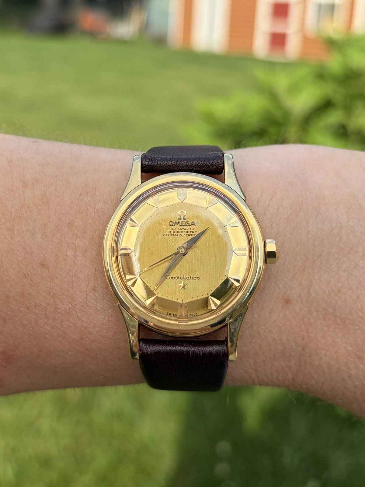 OMEGA Constellation 18K Solid Gold Pie Pan 34mm Ref. 2852-53 SC Box & Receipt