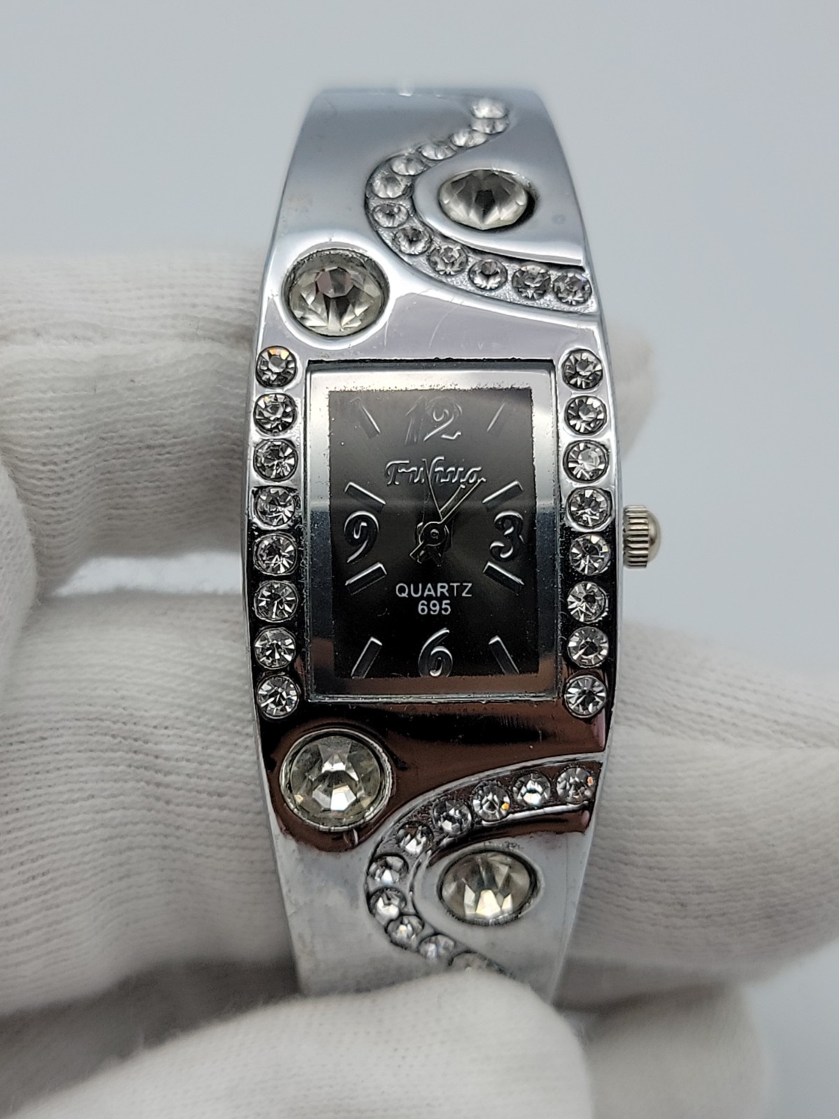 Fuhua Women Watch 21mm Rectangle Dial Silver Tone Hinged Band 6.5″, Runs