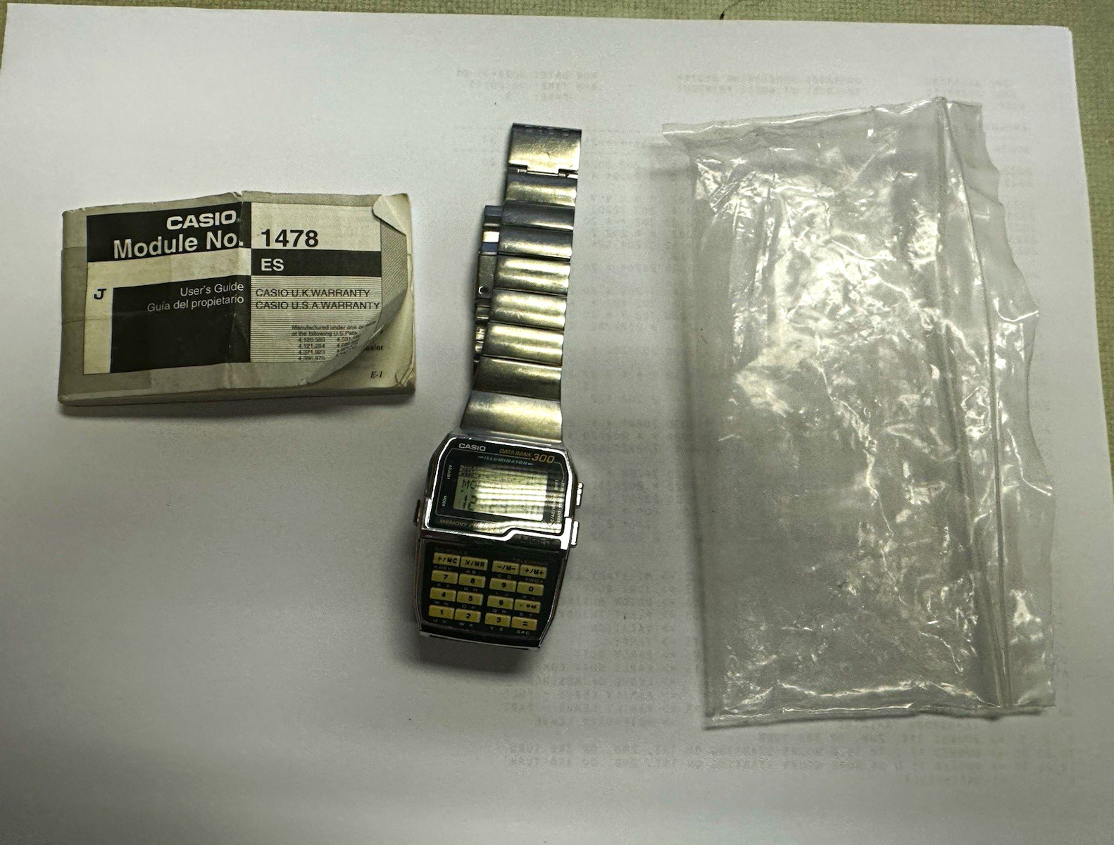 Casio Data Bank 300 Digital Calculator Watch Alarm Stopwatch Illuminator Manual