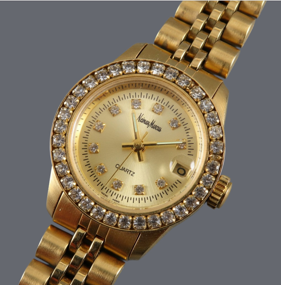 NEIMAN MARCUS Gold Tone Wrist Watch CRYSTAL BEZEL Date Illuminating Hands VTG