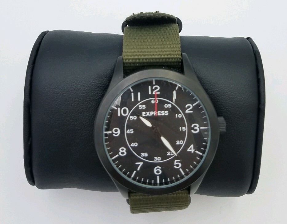 Express FMDEX1735 Mens Dark Green Fabric Adjustable Band 30meters Watch #136