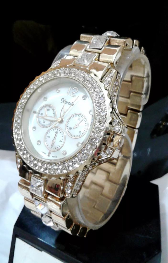 Mother of Pearl Gold Crystal Rhinestone Xanadu Wrist Bracelet Link Band Watch