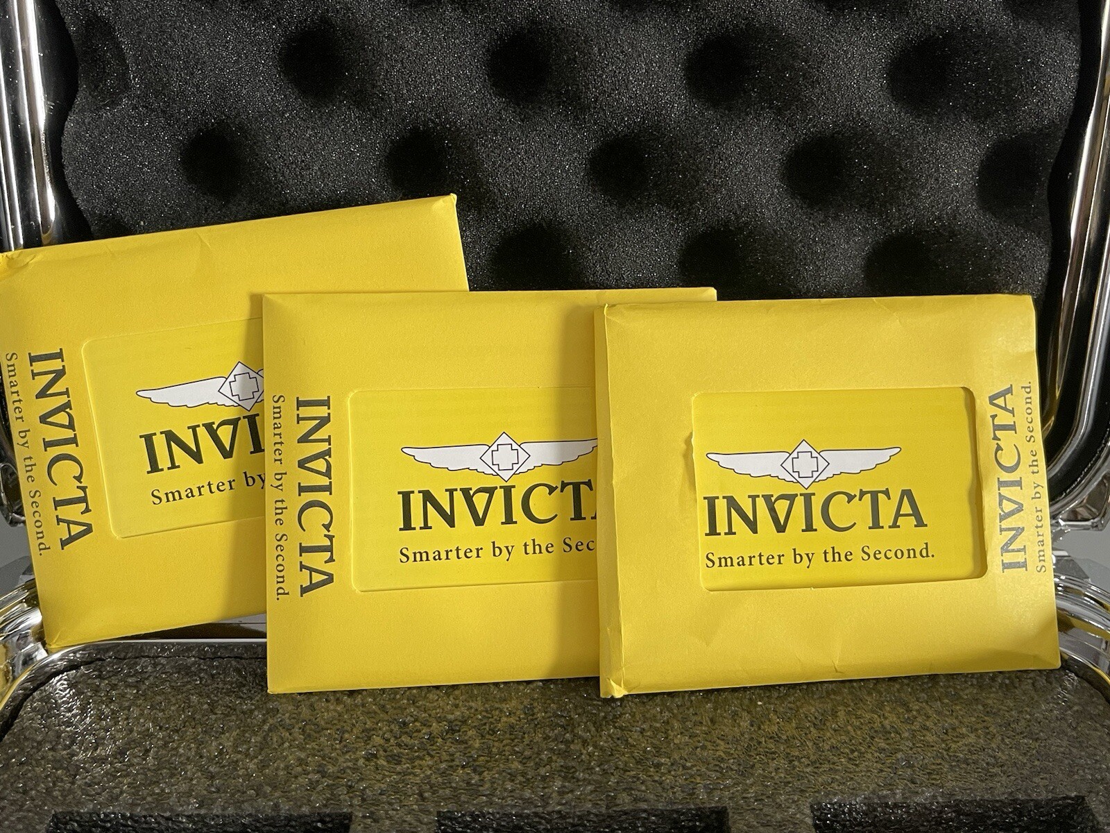 Invicta Pro diver Watch Bundle With Tags, Box And Warranty Cards