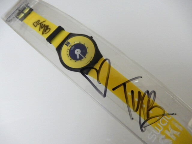 AMARILLO! Swatch “1st” year SKIN SIGNED By TYRA BANKS! NIB-RARE!
