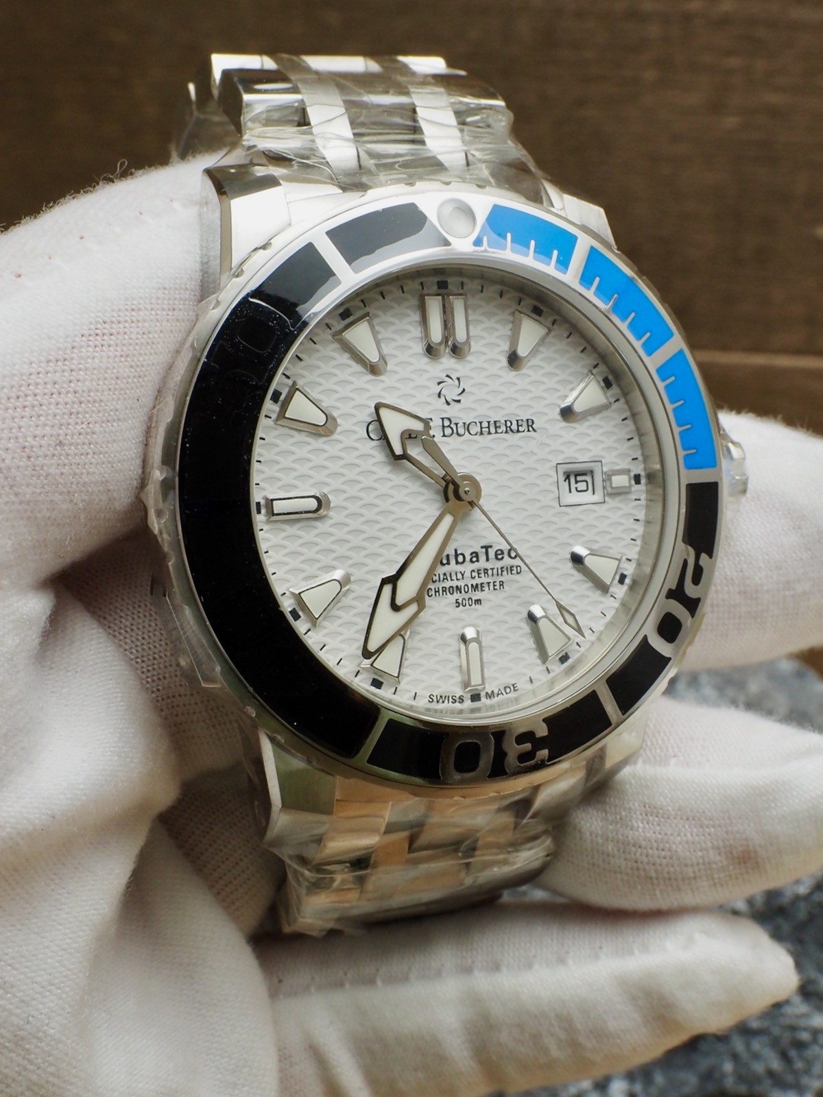 Carl F Bucherer Patravi ScubaTec 100% NIB Full Set WRAPPED! 00.10632.23.23.21