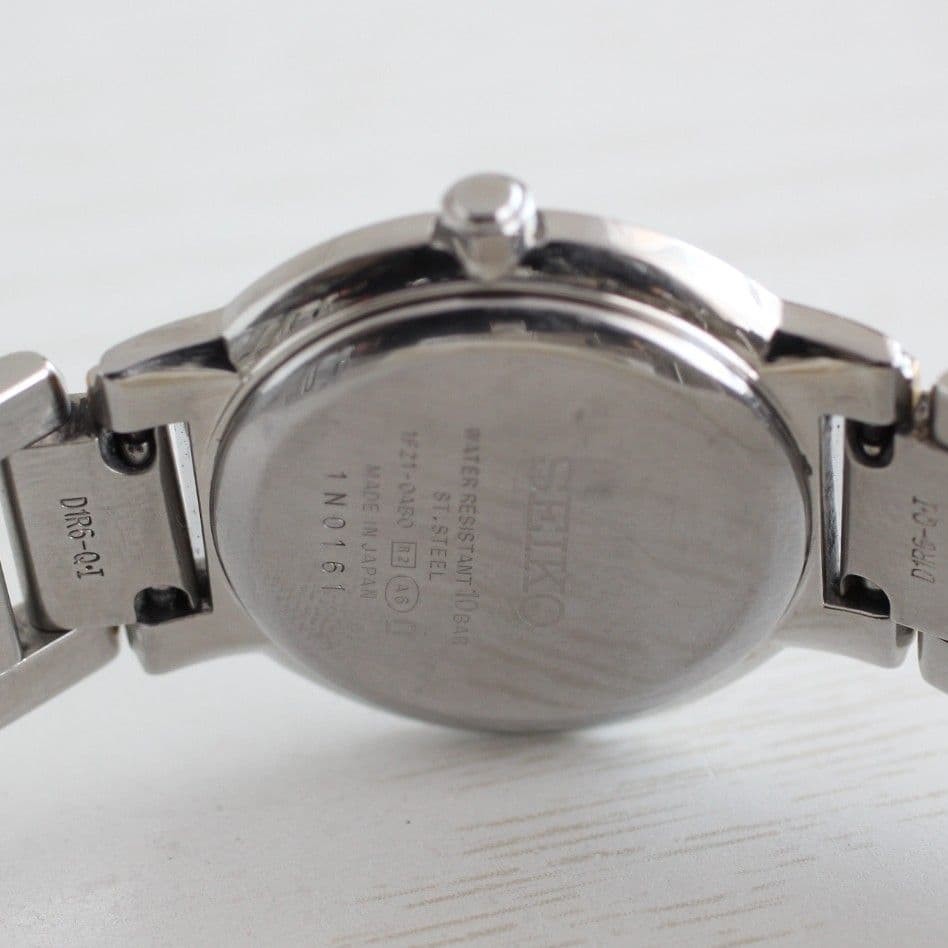 Working condition SEIKO EXCELINE wristwatch 1F21-OABO
