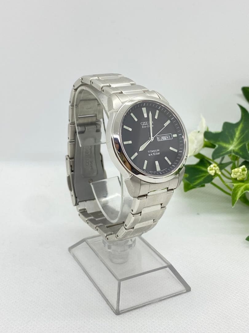Working Citizen Eco-Drive Forma Titanium Black Dial E101