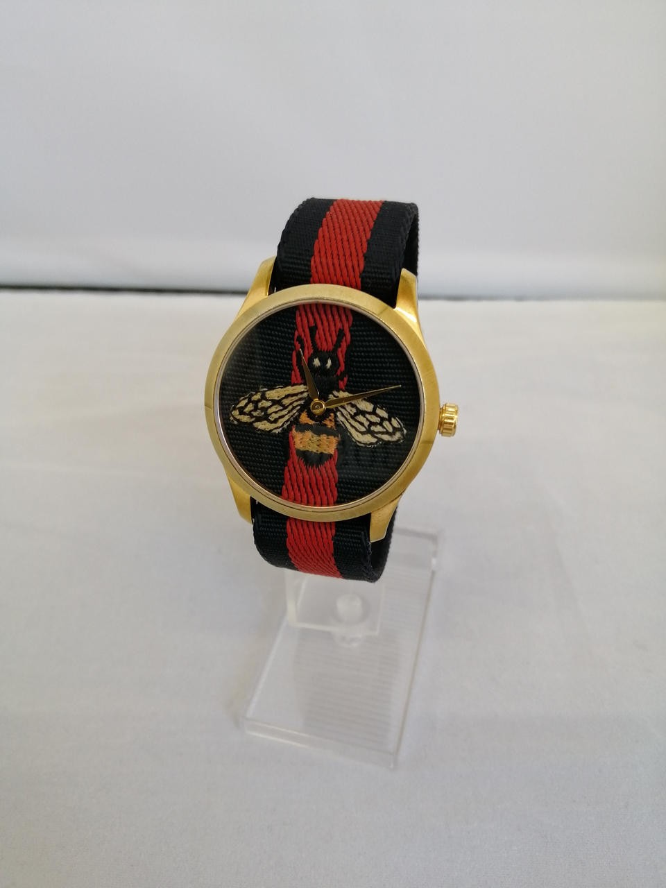 [A4N] Gucci G-Timeless Bee 126.4 Embroidered Dial Nylon Unisex Watch [w8p]