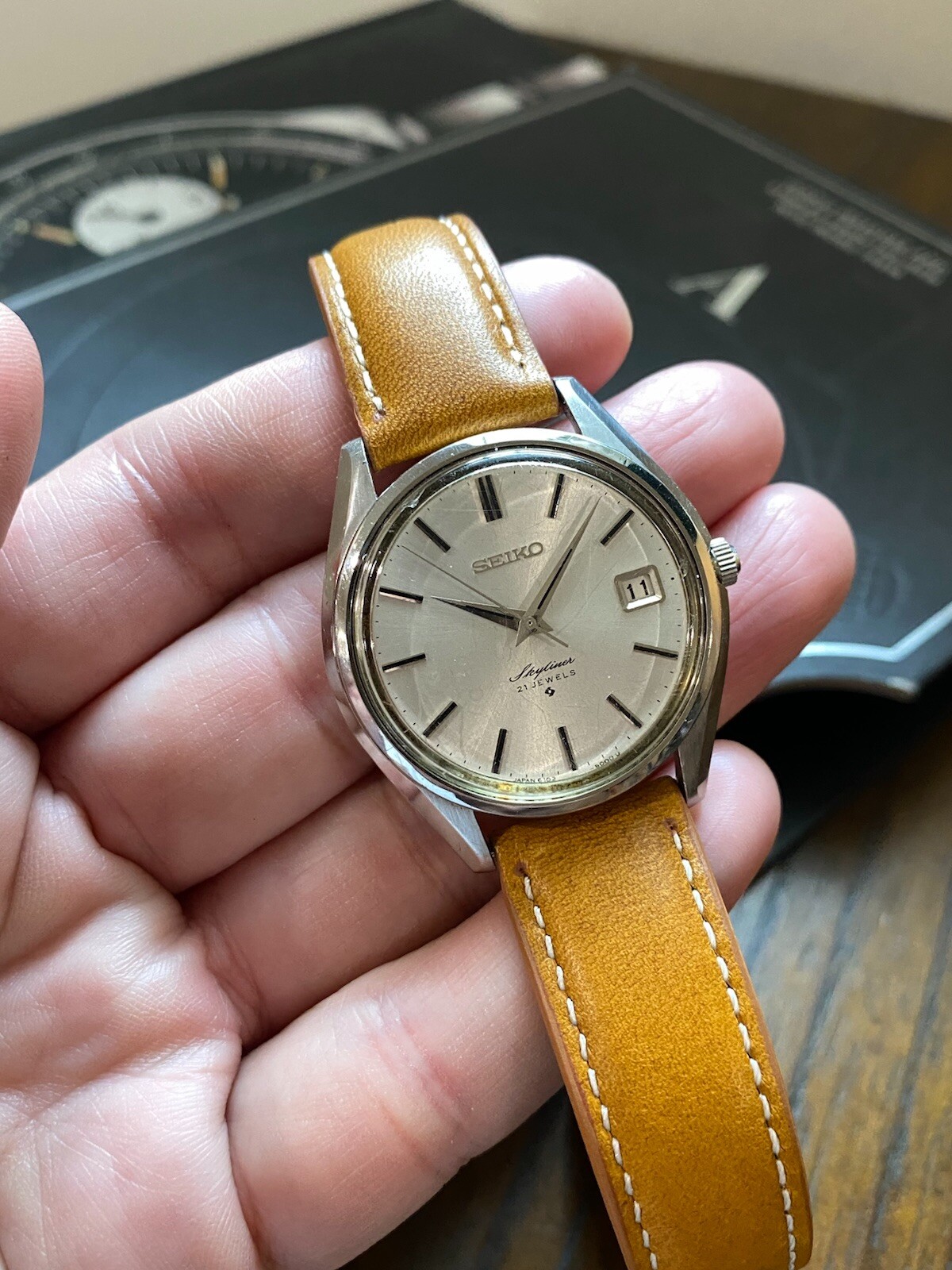 Vintage Seiko Skyliner 6102-8000 Hand Winding Men’s Watch