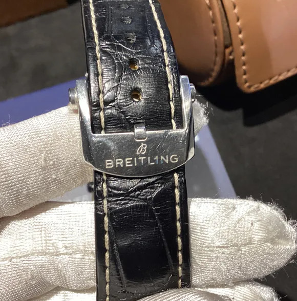 Breitling Navitimer B01 Chronograph 43 Ice Blue AB0138