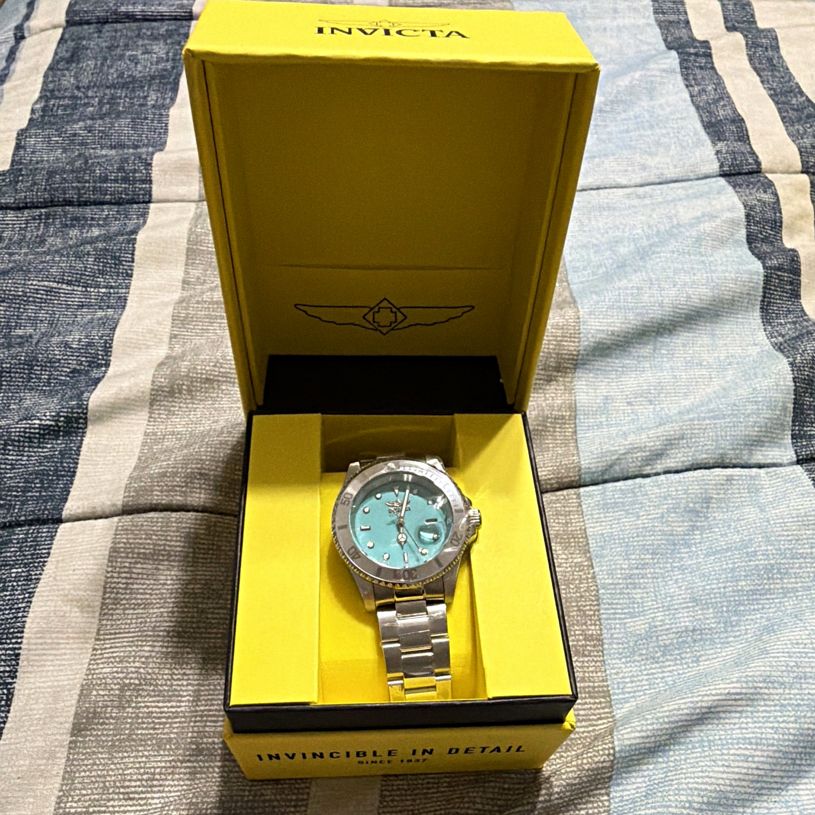 Invicta Pro Diver Aurenova Men’s Watch – 40mm. Steel (50957)