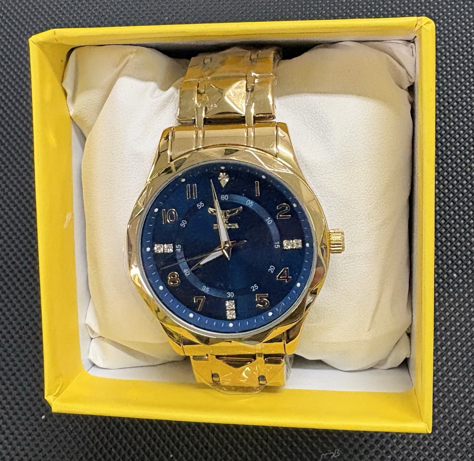 Invicta Specialty Watch 69020 Men’s Blue Dial Gold Tone Bracelet w/ Box