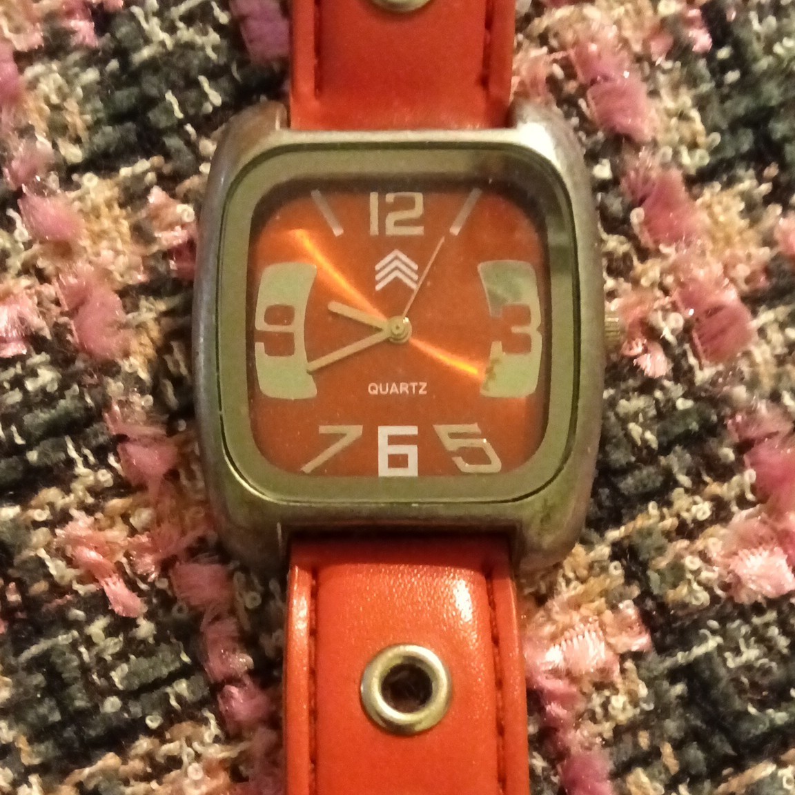 Quartz Analog Square Wristwatch Red Dial Red Strap Arabic Numerals Silver