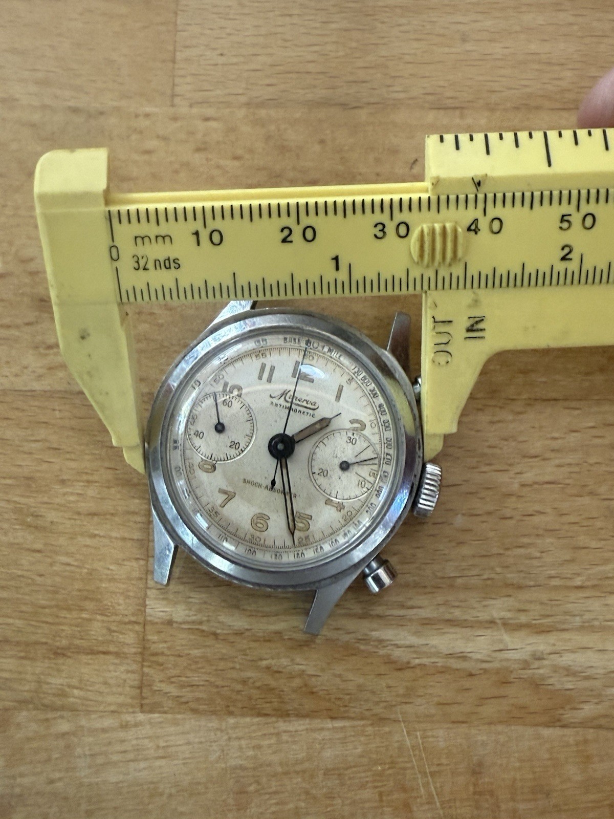 Minerva ref. 1335 Manual Wind Chronograph cal. 13-20 for restoration.