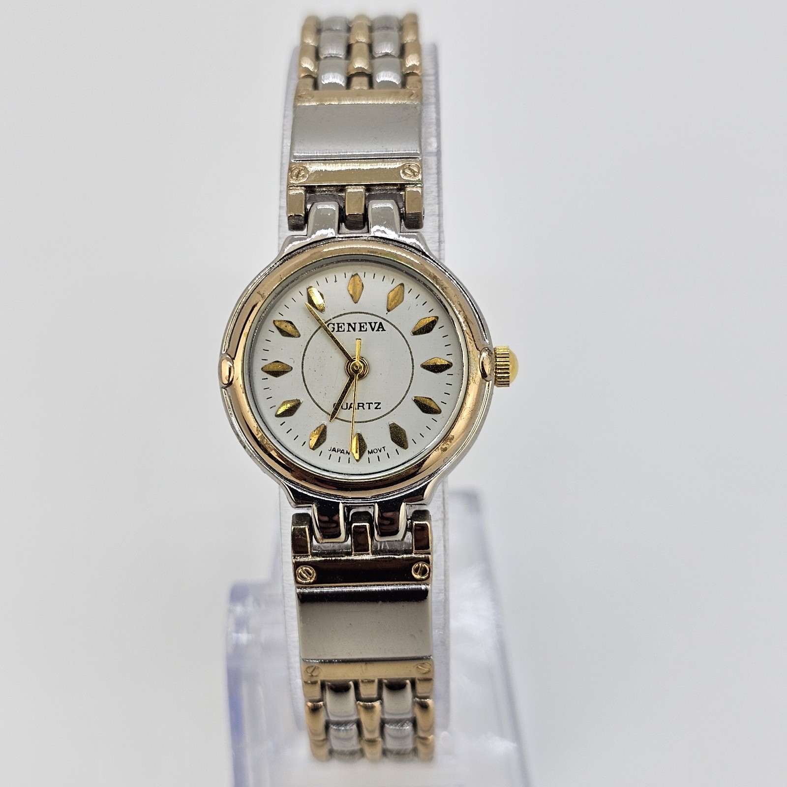 23MM Women’s Watch White Dial Gray Gold Bracelet Bands 7″ New Battery