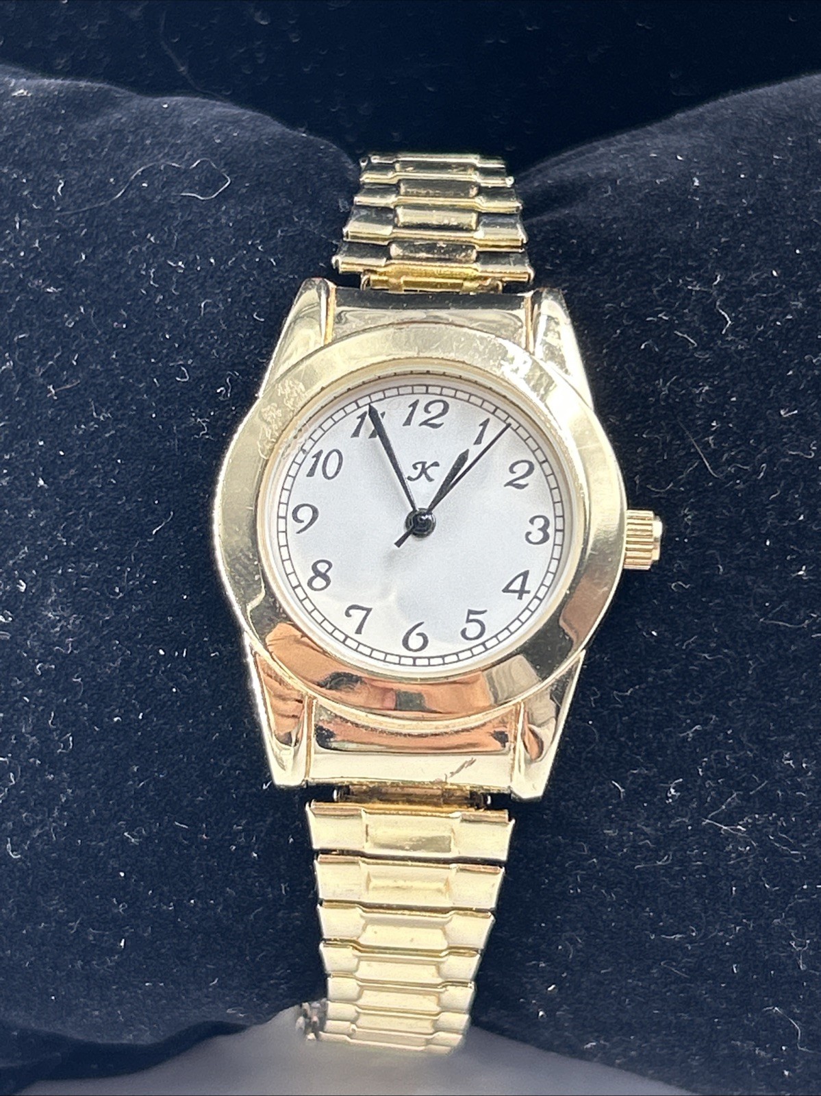 28MM Women’s Watch White Dial Gold Case Expandable Band 6″ Needs Battery – Clean