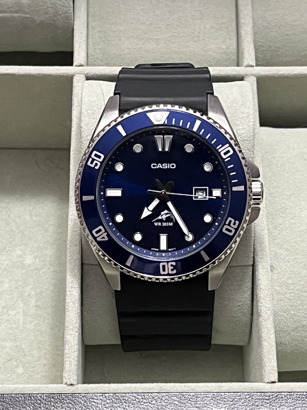 Casio Duro Quartz Diver 200m Date Black/Blue Dial Bezel Black Resin 44mm