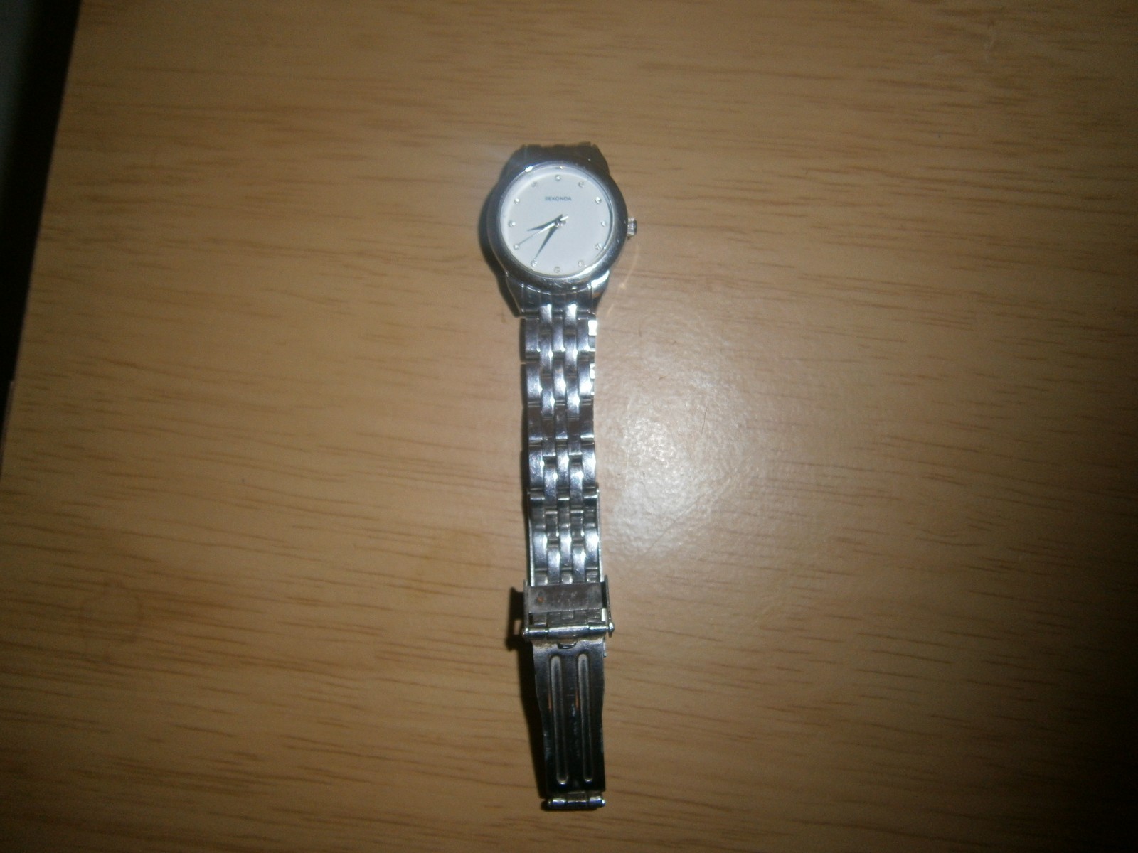 Classic unisex silver tone Sekonda diamante bracelet quartz watch. 22cm(E24WB)