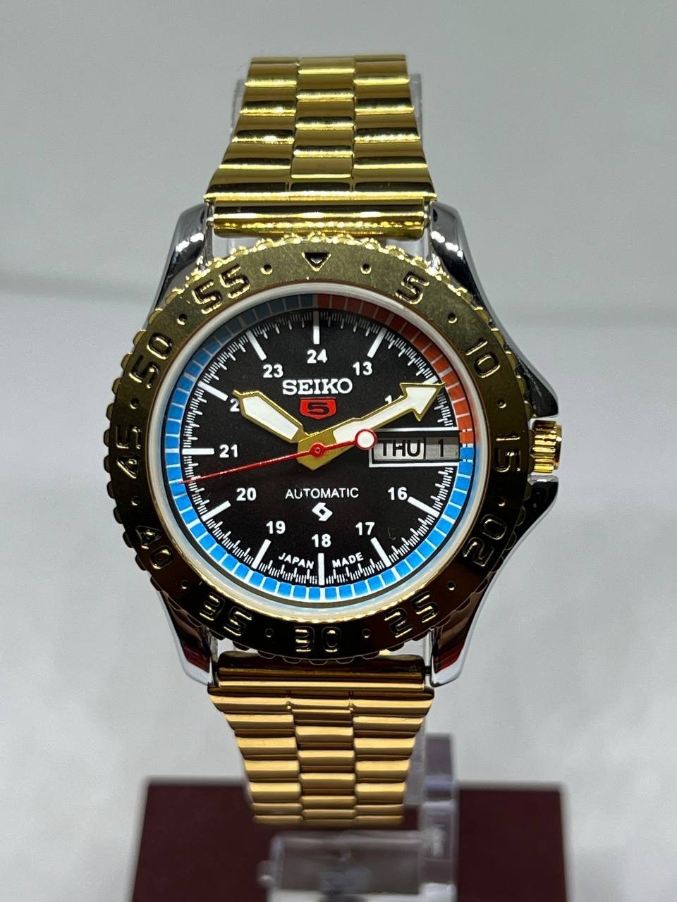 Automatic Seiko Refurbished Black Dial Day/ Date Men’s Wrist Watch Gold Plated
