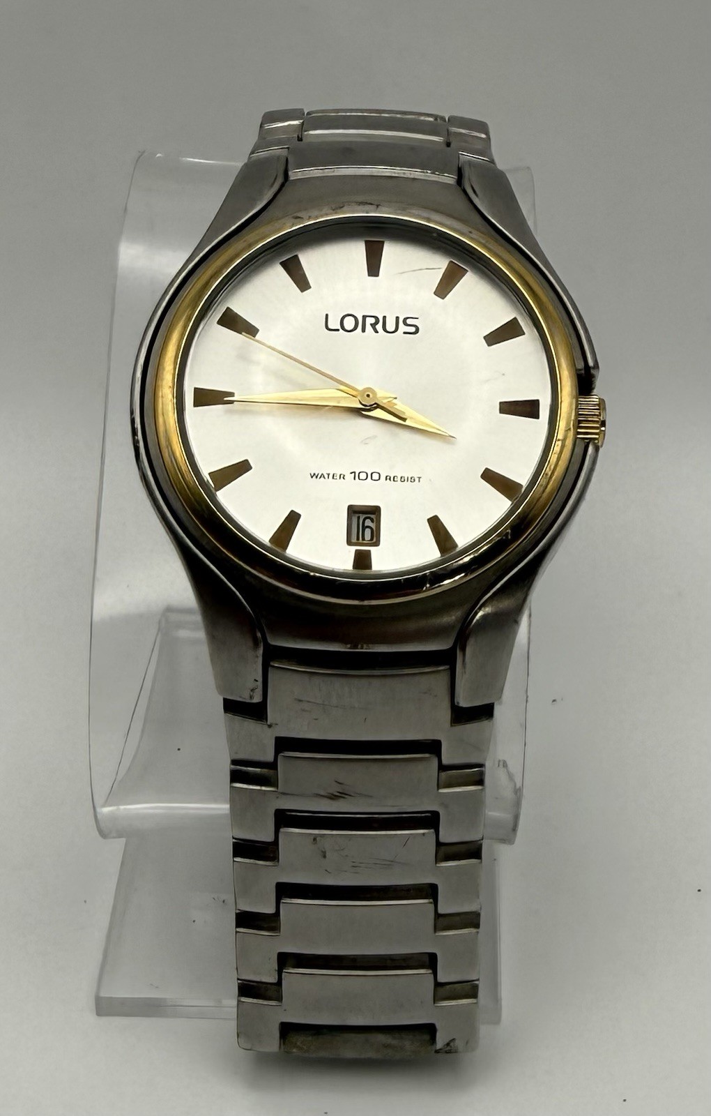 Lorus Quartz Two-Tone Bracelet Watch Silver Dial Date 40mm 100m