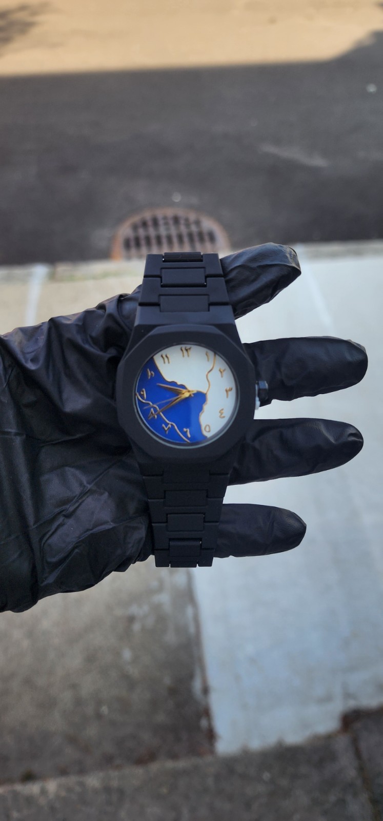 Black Matte Round Analog Quartz Bracelet Watch Blue/White World Map Dial