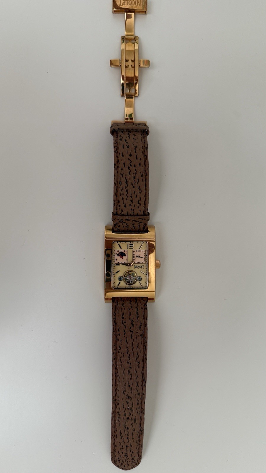 Nicolet 1886 Men’s Automatic Watch Date, Day-Night Subdial 23 Jewels Vintage