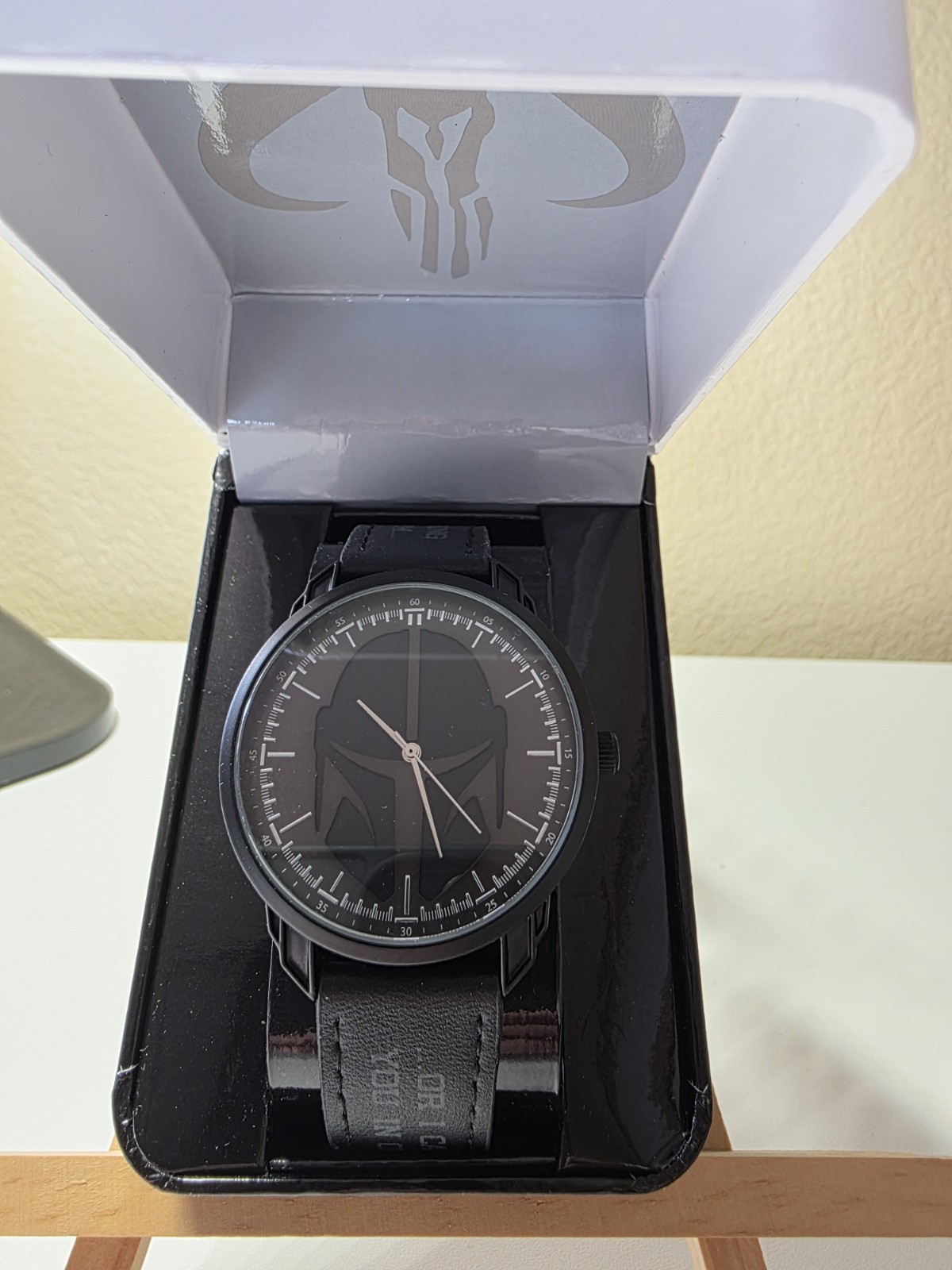 Disney Star Wars Mandalorian Men’s Quartz Watch Black 44mm Leather w/Box